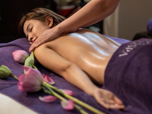 Massage tinh dầu thơm (60 phút)